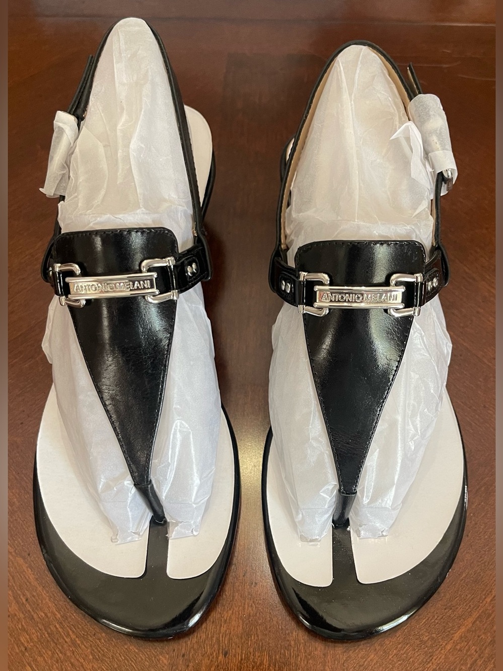 Antonio Melani NWT & box Black Leather T-Strap Sandals